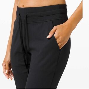 Lululemon Ready to Rulu Jogger Crop